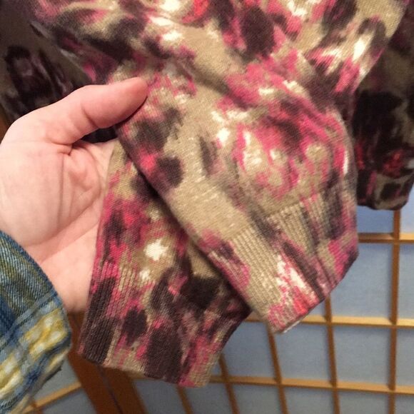 3/$20 Ann Taylor Factory L/S Cardigan - Picture 5 of 8